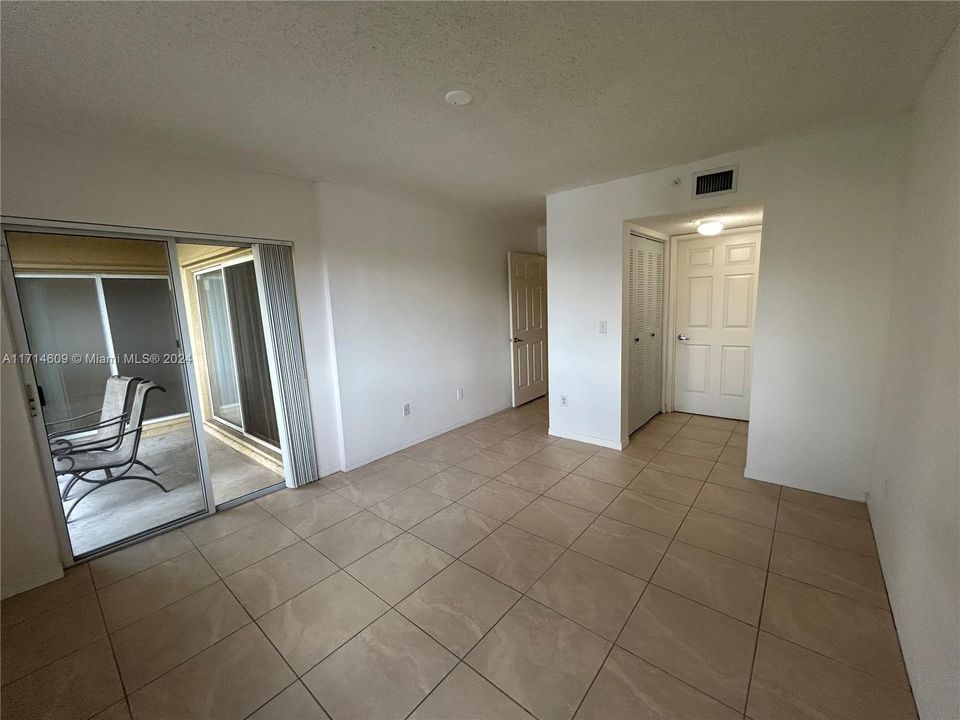 For Rent: $2,500 (2 beds, 2 baths, 1124 Square Feet)