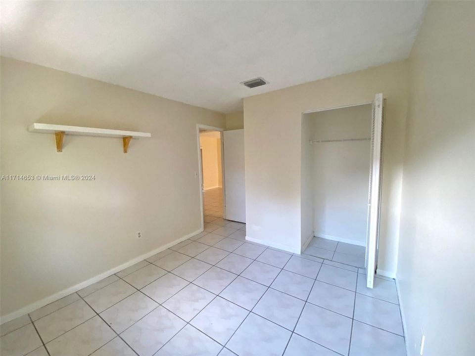 For Rent: $2,400 (3 beds, 2 baths, 1093 Square Feet)