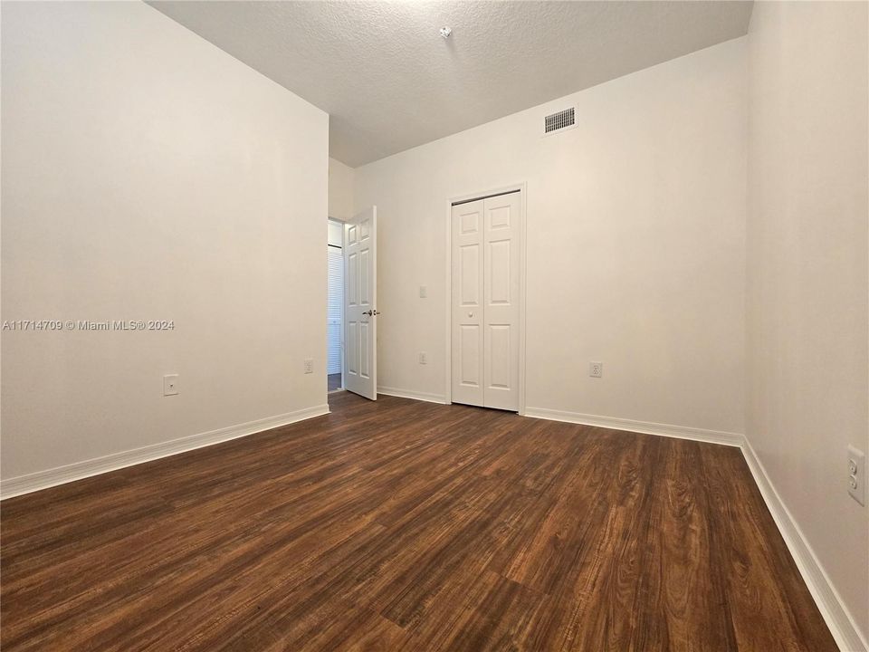 For Rent: $2,850 (3 beds, 2 baths, 1464 Square Feet)