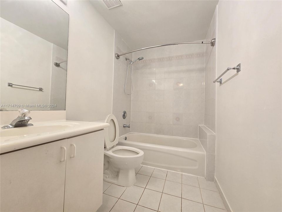 For Rent: $2,850 (3 beds, 2 baths, 1464 Square Feet)