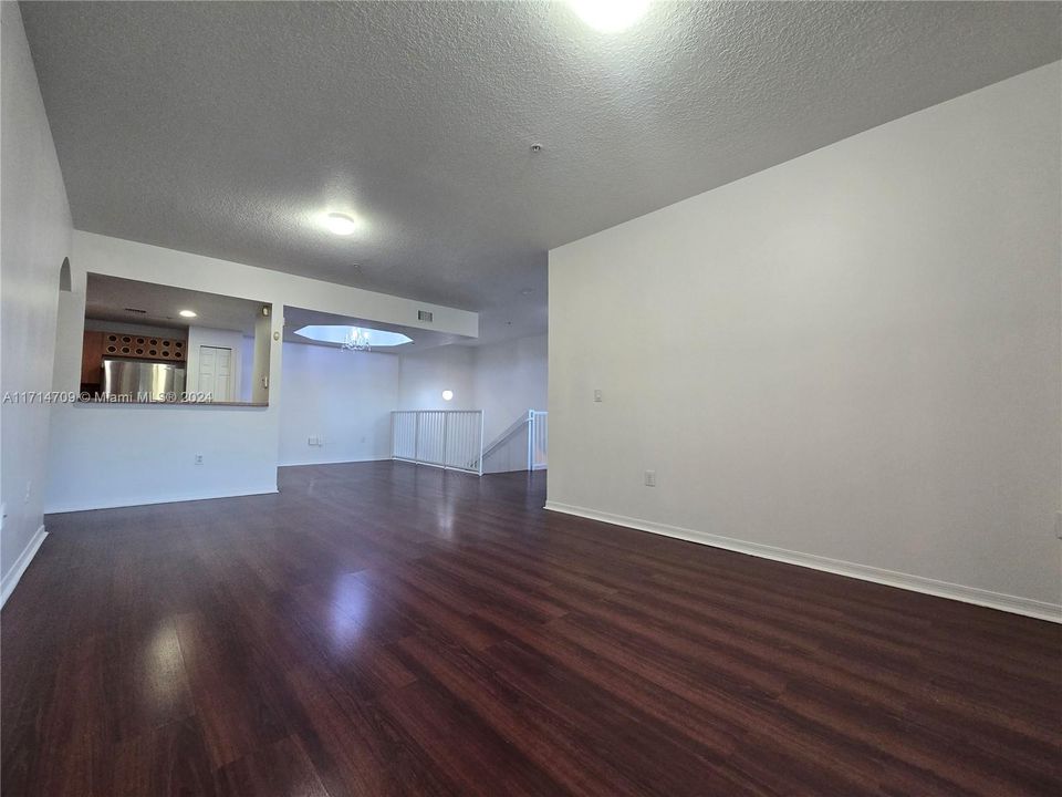 For Rent: $2,850 (3 beds, 2 baths, 1464 Square Feet)