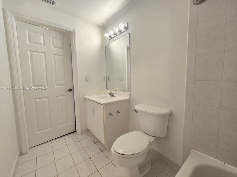 For Rent: $2,850 (3 beds, 2 baths, 1464 Square Feet)