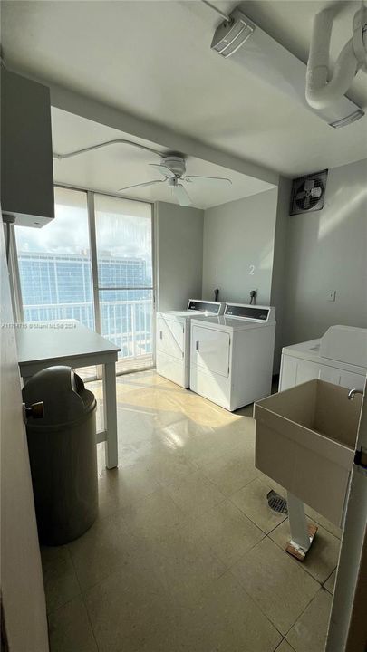 For Rent: $2,000 (1 beds, 1 baths, 798 Square Feet)