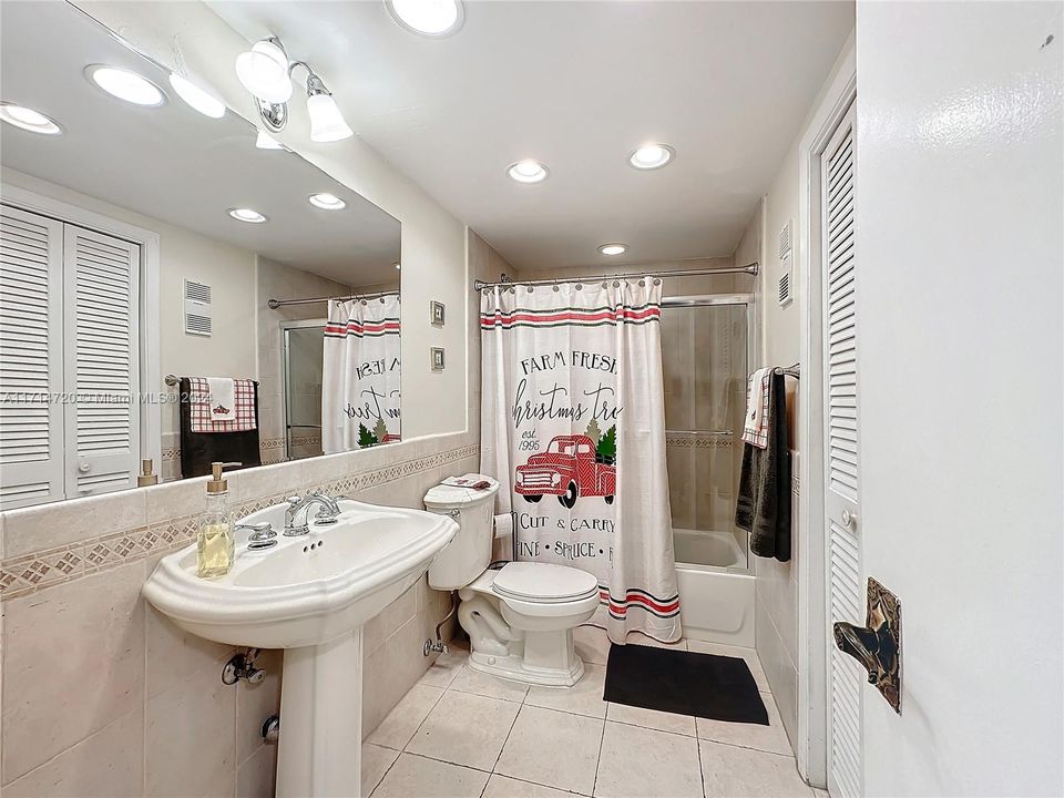 Bathroom 2