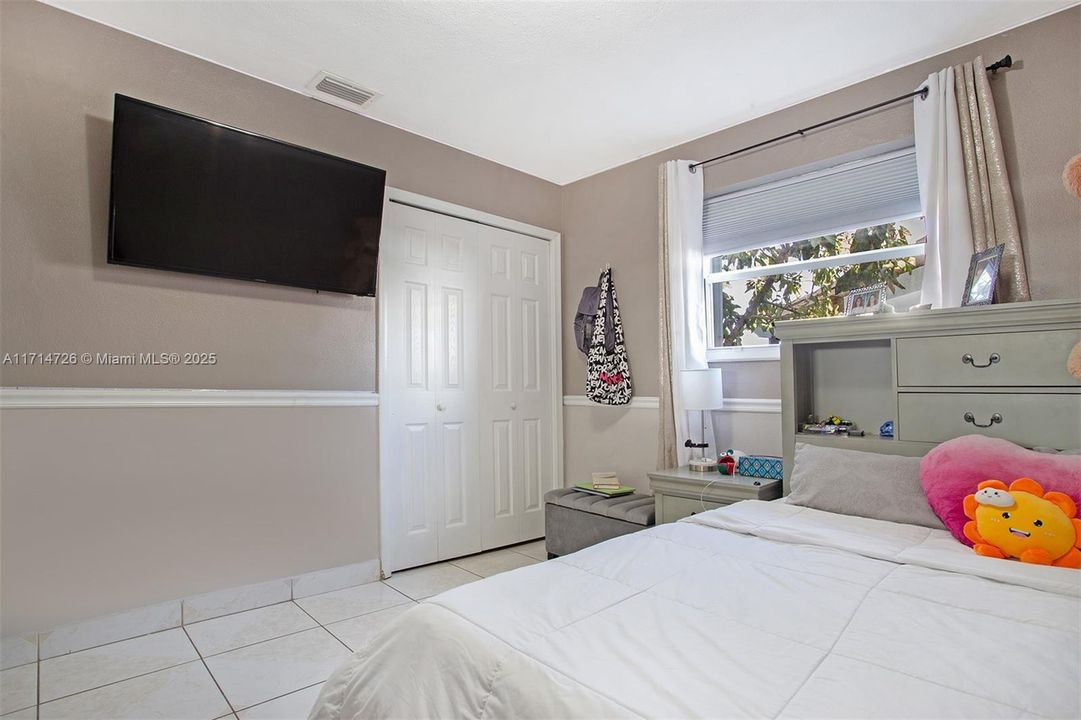 For Sale: $590,000 (3 beds, 1 baths, 1697 Square Feet)