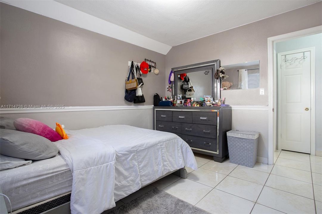 For Sale: $590,000 (3 beds, 1 baths, 1697 Square Feet)