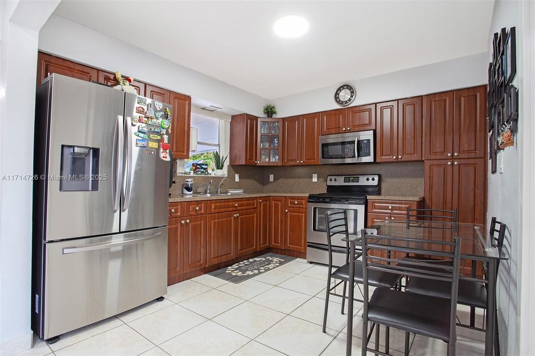 For Sale: $590,000 (3 beds, 1 baths, 1697 Square Feet)