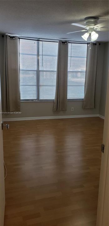 For Rent: $2,700 (2 beds, 2 baths, 1202 Square Feet)