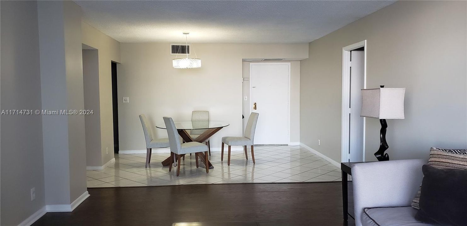 For Rent: $2,700 (2 beds, 2 baths, 1202 Square Feet)