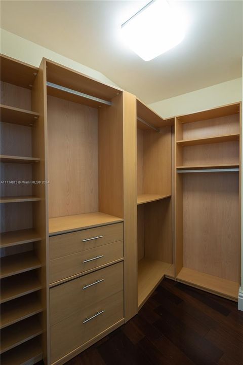 2nd Bedroom Closet