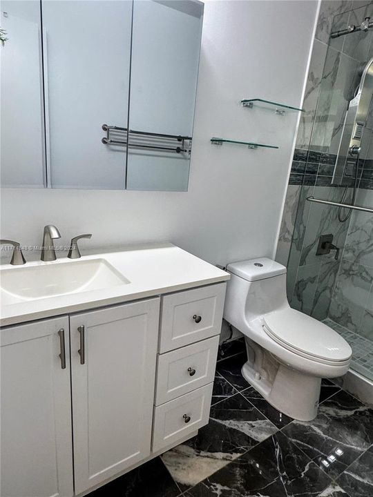 Recientemente alquilado: $3,400 (3 camas, 2 baños, 1248 Pies cuadrados)