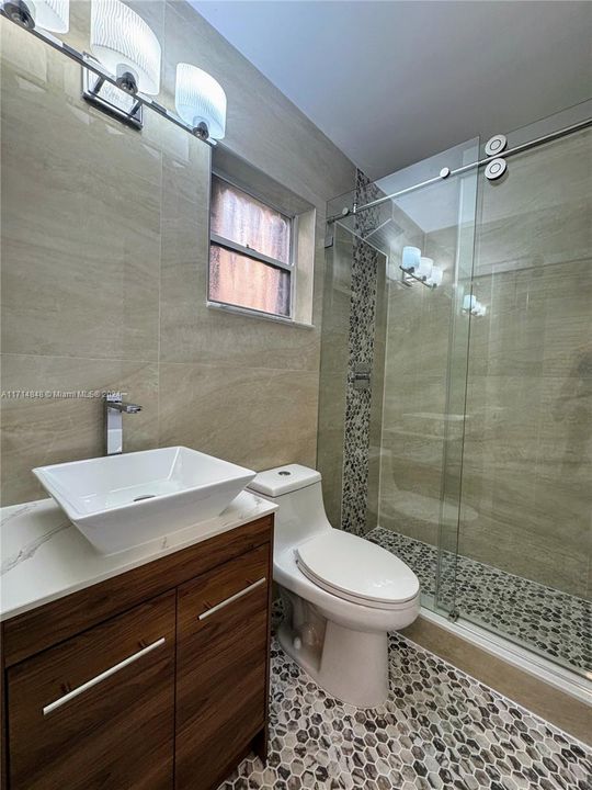 Recientemente alquilado: $3,400 (3 camas, 2 baños, 1248 Pies cuadrados)