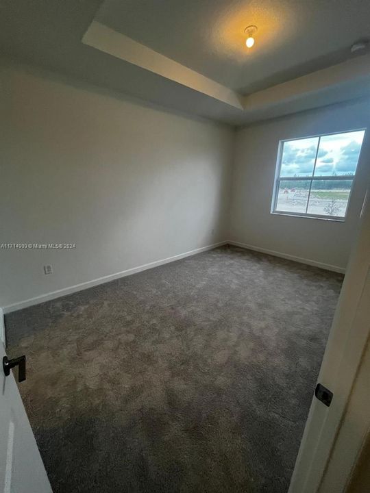 For Rent: $3,850 (4 beds, 2 baths, 1828 Square Feet)