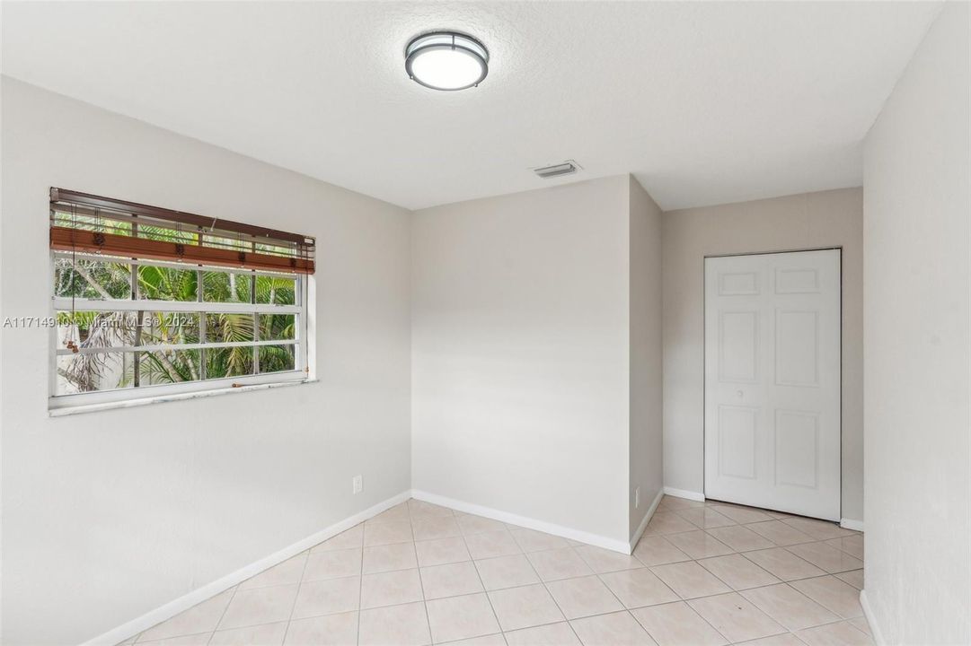 For Sale: $479,900 (4 beds, 2 baths, 1628 Square Feet)