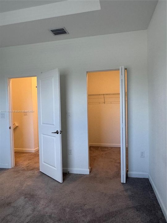 For Rent: $2,600 (3 beds, 3 baths, 1341 Square Feet)