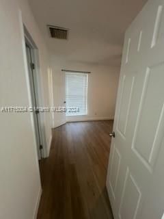 For Rent: $2,500 (4 beds, 2 baths, 1446 Square Feet)