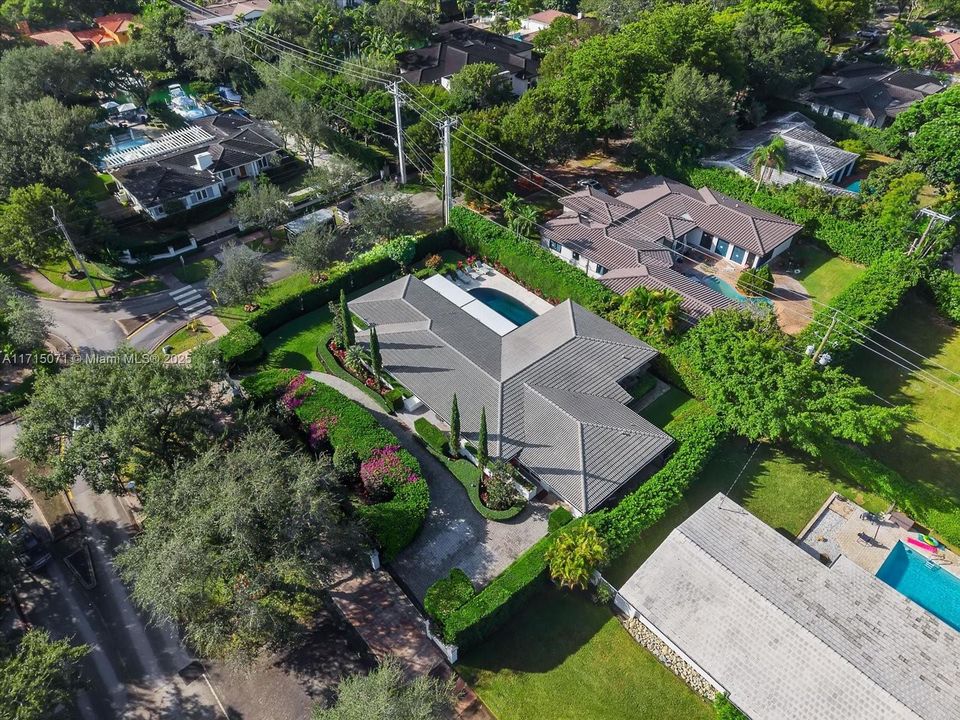 最近租的: $17,000 (3 贝兹, 3 浴室, 2552 平方英尺)