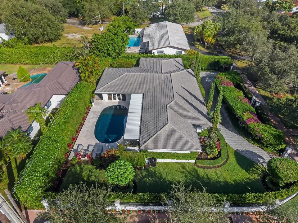 最近租的: $17,000 (3 贝兹, 3 浴室, 2552 平方英尺)