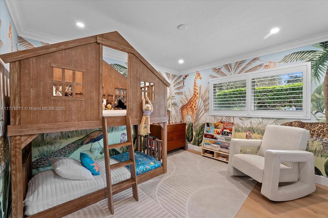 最近租的: $17,000 (3 贝兹, 3 浴室, 2552 平方英尺)