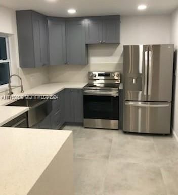 For Rent: $2,200 (3 beds, 2 baths, 1428 Square Feet)