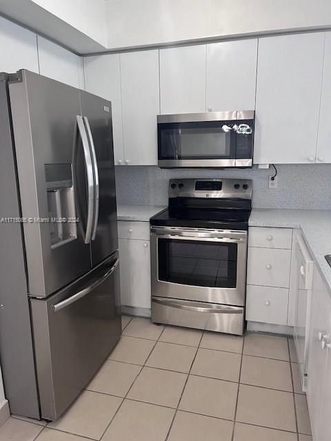 For Rent: $2,150 (2 beds, 2 baths, 809 Square Feet)