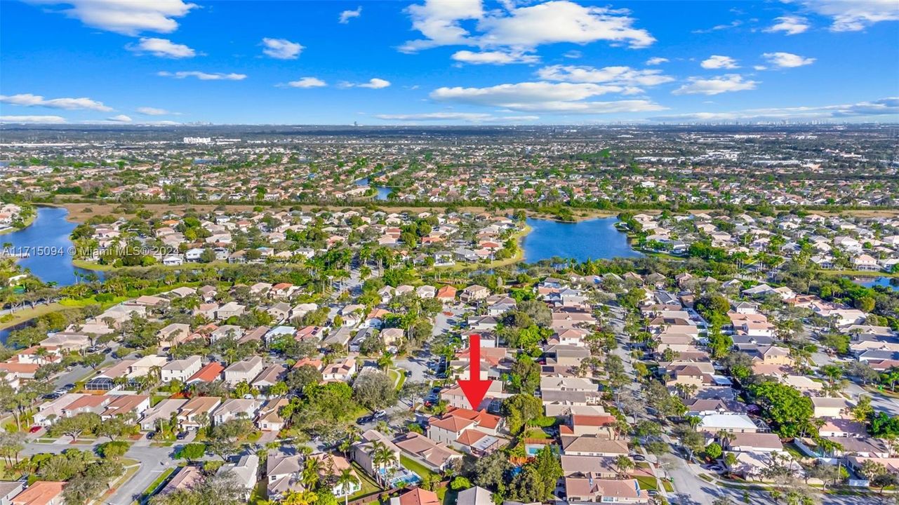 For Sale: $630,000 (3 beds, 2 baths, 1633 Square Feet)