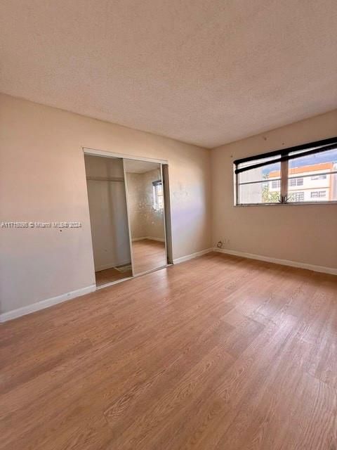 For Sale: $135,000 (2 beds, 2 baths, 980 Square Feet)