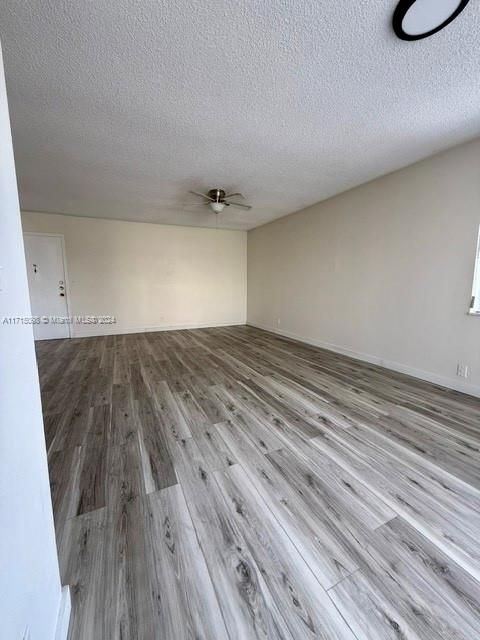 For Sale: $135,000 (2 beds, 2 baths, 980 Square Feet)