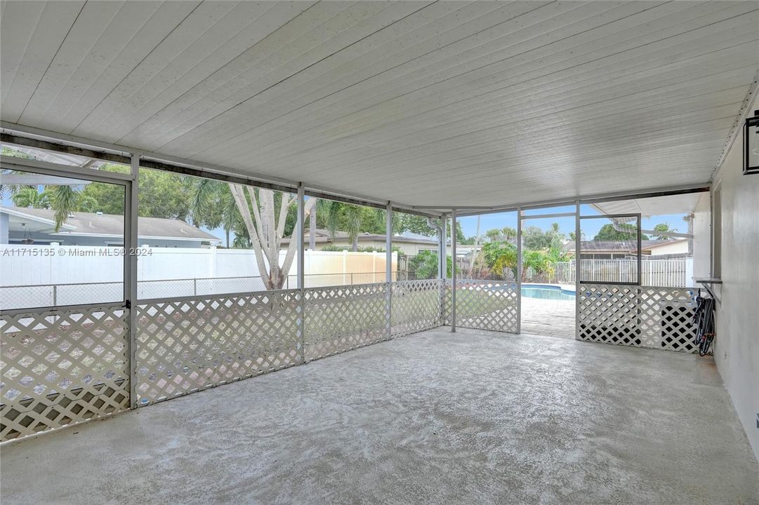 Screened Patio