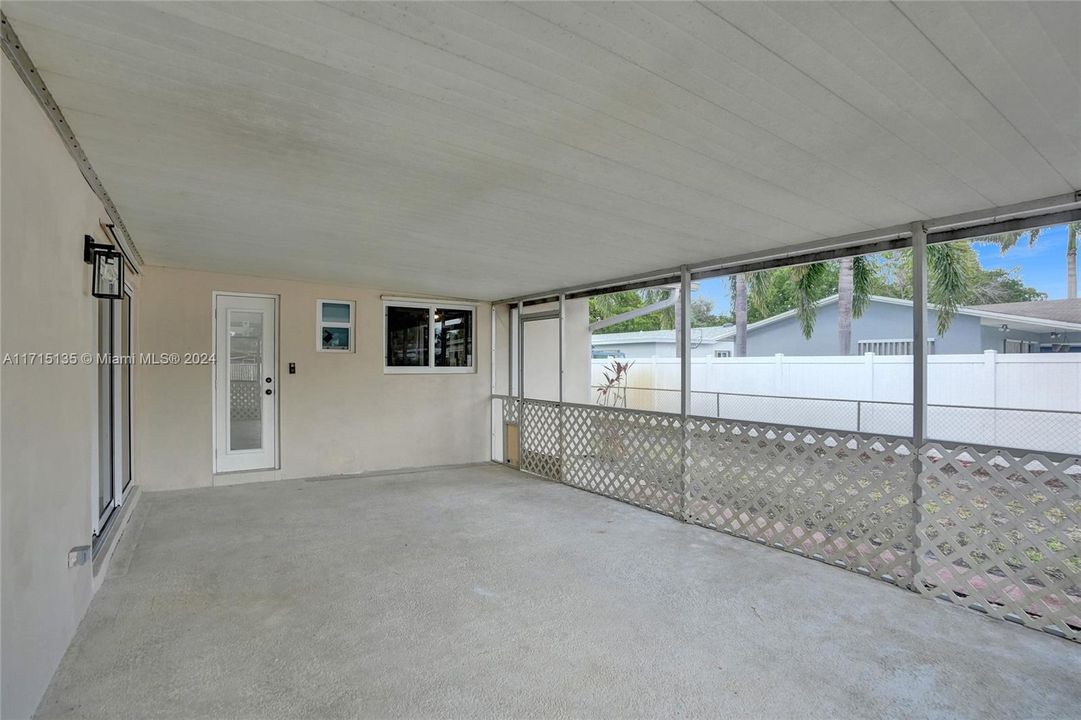 Screened Patio