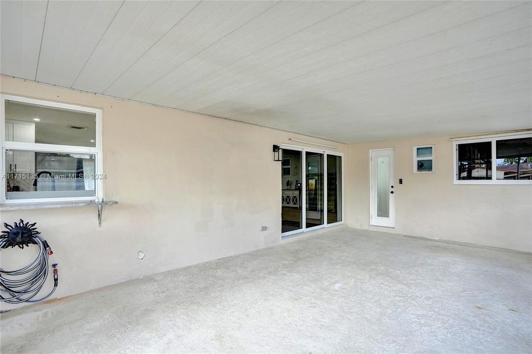 Screened Patio