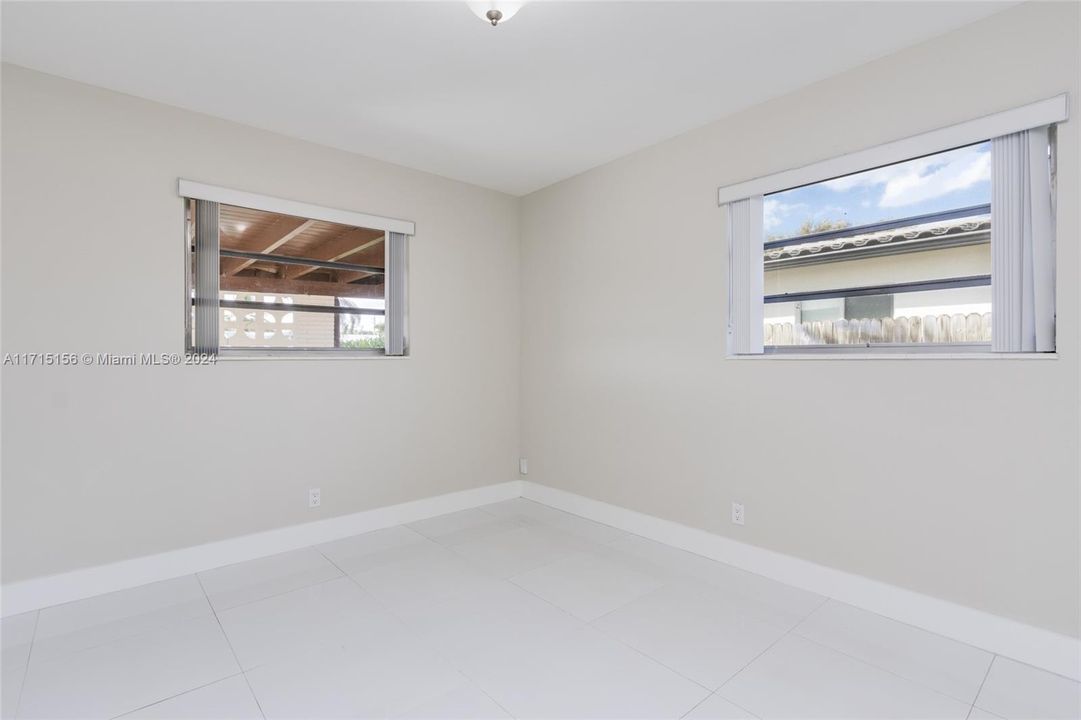 For Sale: $562,500 (3 beds, 2 baths, 1236 Square Feet)