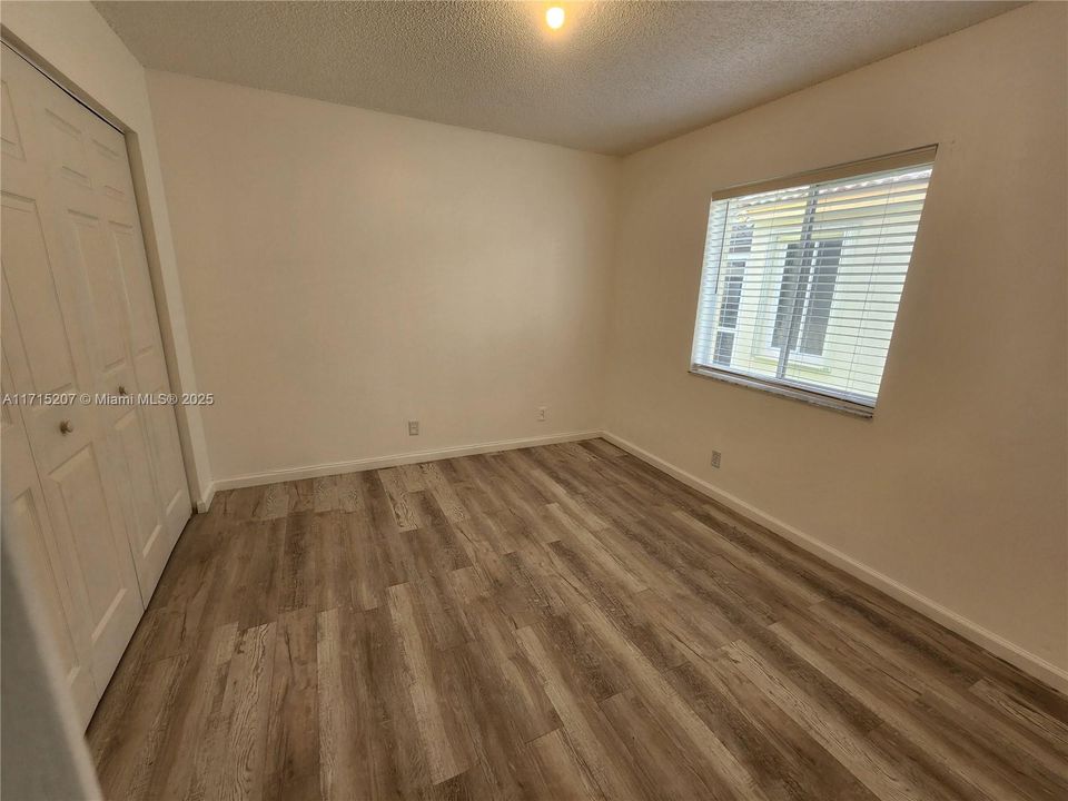 For Rent: $3,750 (3 beds, 2 baths, 1390 Square Feet)