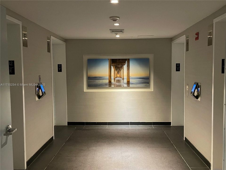 Elevator landing (12th floor)