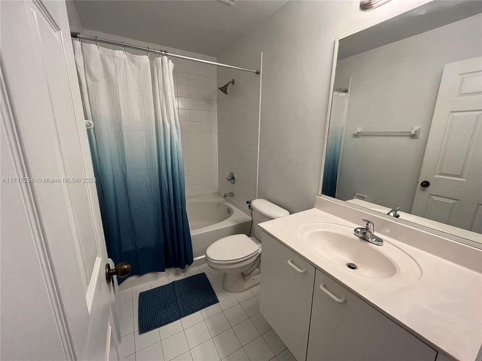 For Rent: $2,700 (2 beds, 2 baths, 1155 Square Feet)