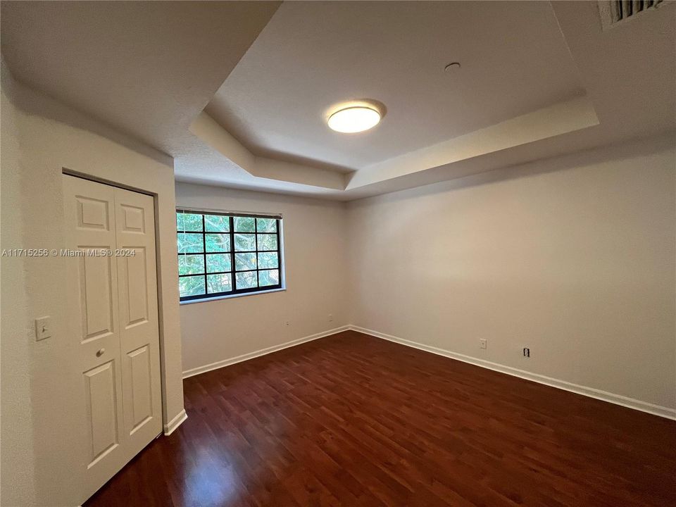 For Rent: $2,700 (2 beds, 2 baths, 1155 Square Feet)