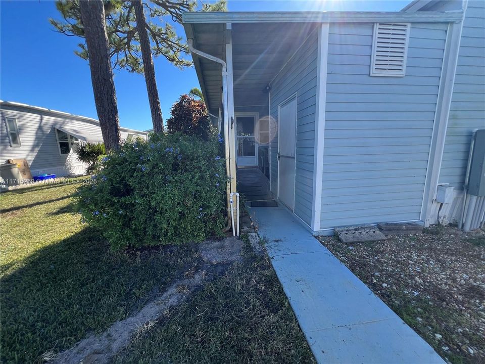 Shed with Washer