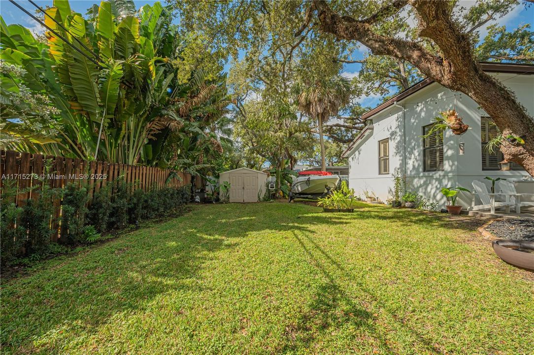 For Sale: $1,175,000 (3 beds, 2 baths, 1631 Square Feet)