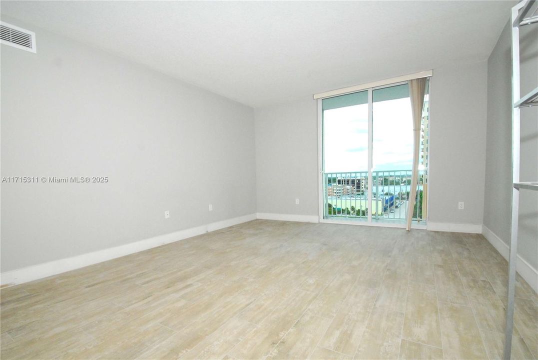 LIVING AND DINING ROOM WITH TOP-OF-THE-LINE CERAMIC FLOORS