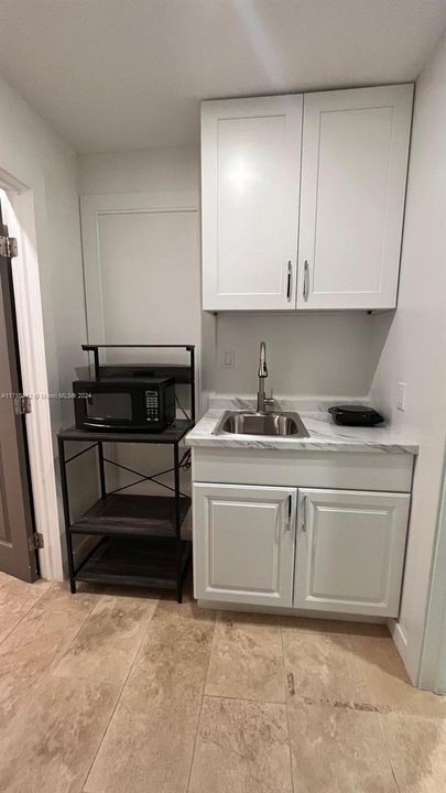 For Rent: $1,300 (1 beds, 1 baths, 0 Square Feet)