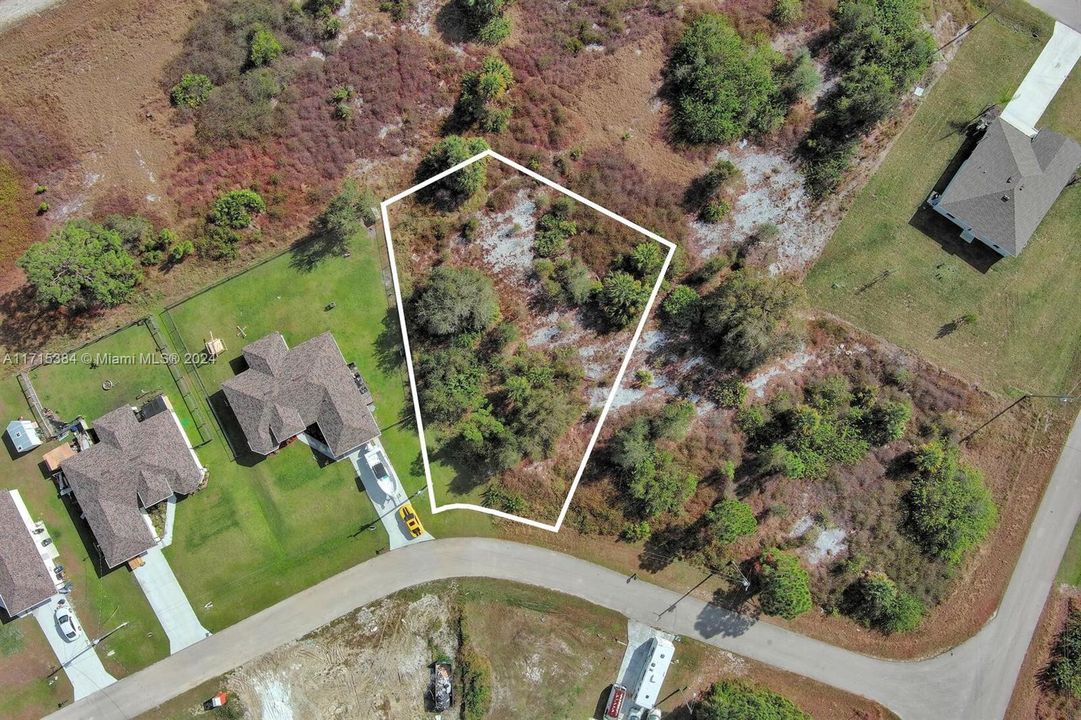 待售: $70,000 (0.59 acres)