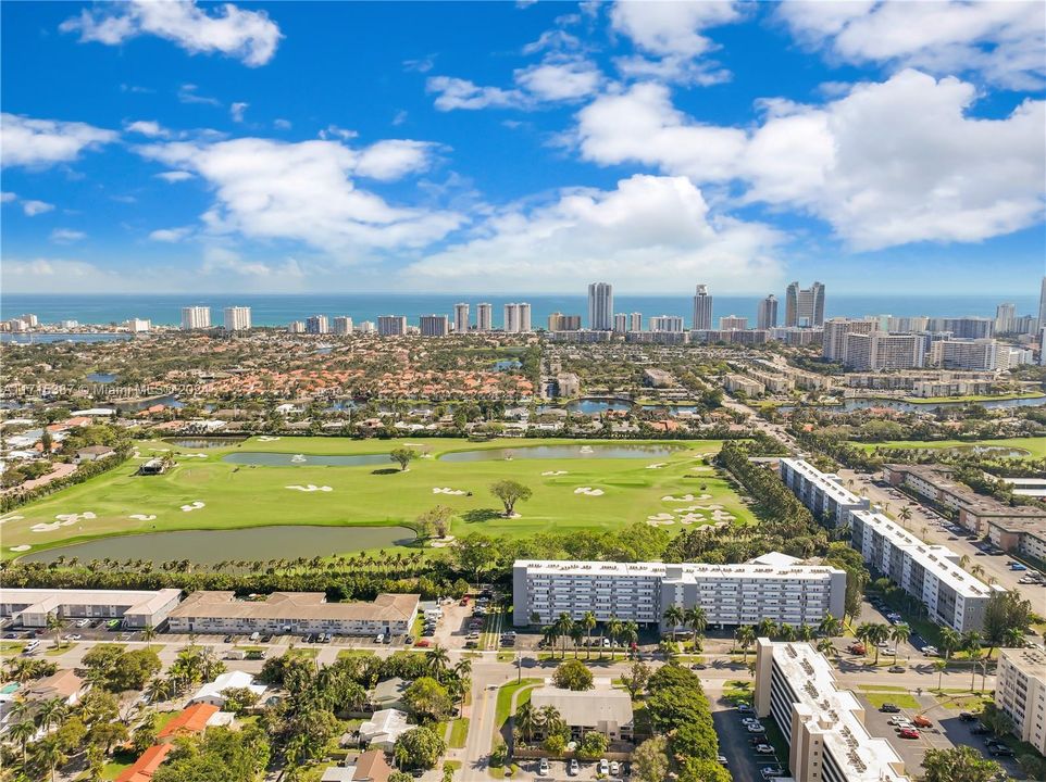 GOLF COURSE IN NEIGHBORHOOD