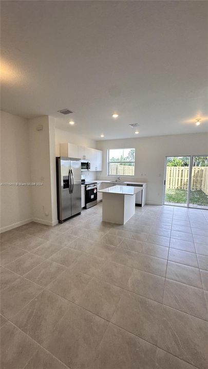 For Rent: $2,650 (3 beds, 3 baths, 0 Square Feet)