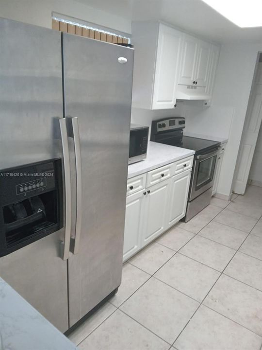 For Sale: $315,000 (2 beds, 2 baths, 1210 Square Feet)