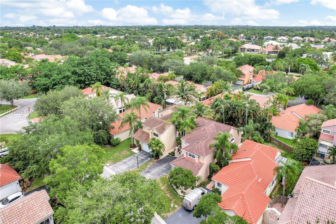 For Sale: $680,000 (3 beds, 2 baths, 2486 Square Feet)