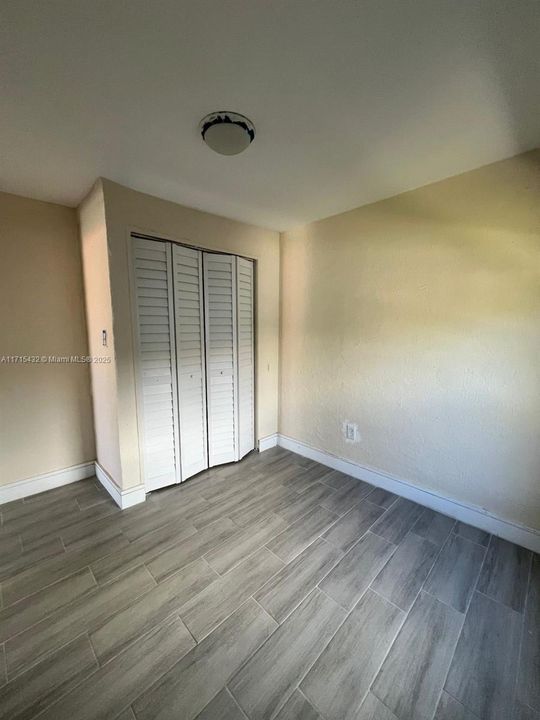 For Rent: $2,000 (2 beds, 1 baths, 2246 Square Feet)