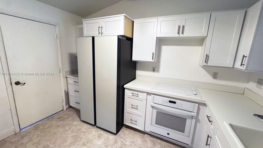 For Sale: $325,000 (2 beds, 2 baths, 1008 Square Feet)