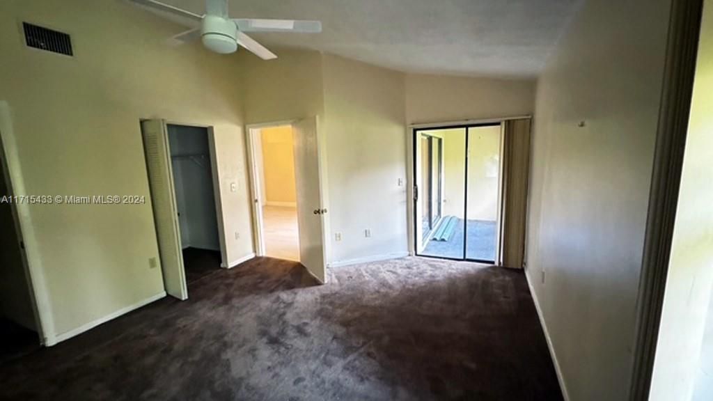 For Sale: $325,000 (2 beds, 2 baths, 1008 Square Feet)