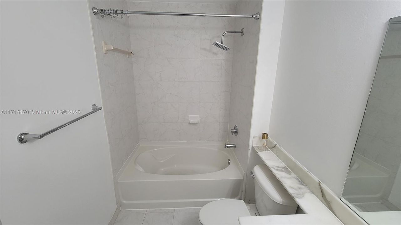 For Rent: $2,200 (1 beds, 1 baths, 625 Square Feet)