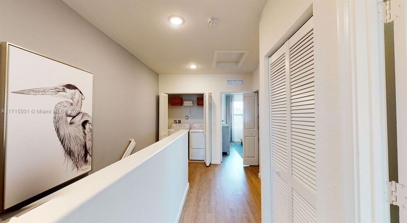 For Rent: $2,626 (2 beds, 2 baths, 1387 Square Feet)